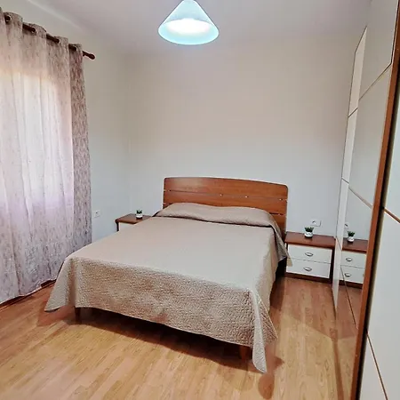 度假居 Adi's House 地拉那