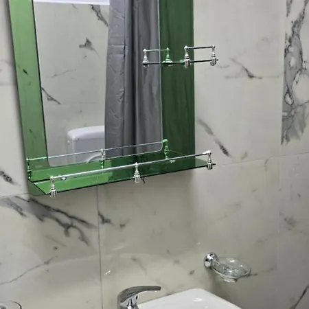 Adi's House Semesterbostad Tirana