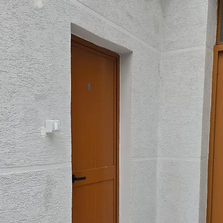 Adi's House 펜션 *