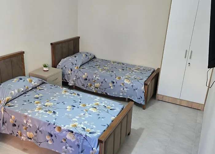 펜션 Adi's House 티라나