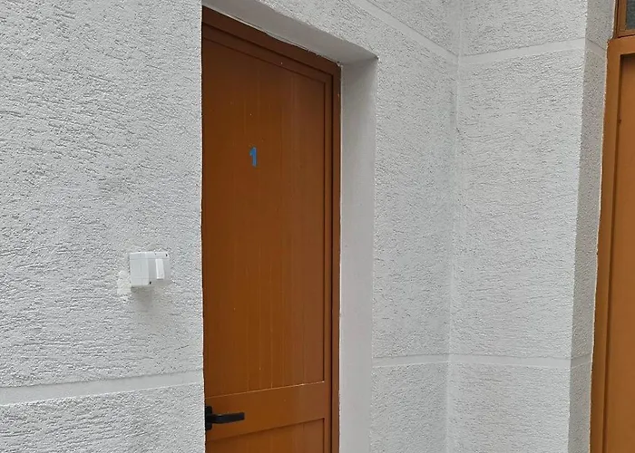 Adi's House 펜션 *