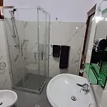 Adi's House * טיראנה