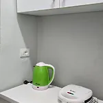 Adi's House 펜션 티라나