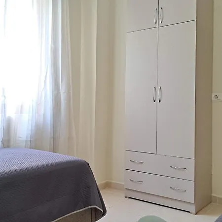 Adi's House * Tirana