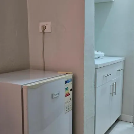 Adi's House * ティラナ