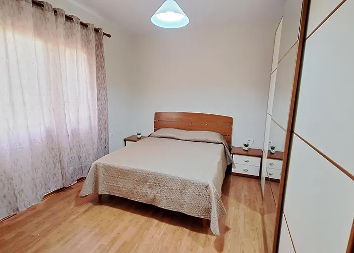 Сasa de vacaciones Adi's House Tirana