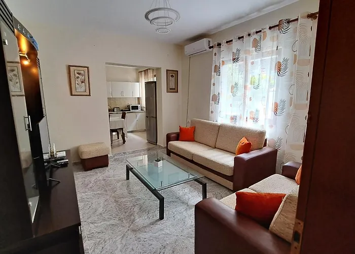 Adi's House Hébergement de vacances *